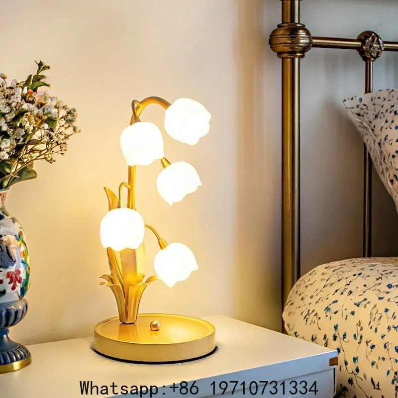 Decor Lighting Cy - LED Flower Table Lamp Creative Art