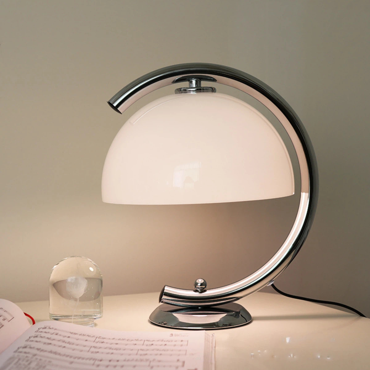Bauhaus Style Metals Table Lig - Decor Lighting Uk 评论和价格