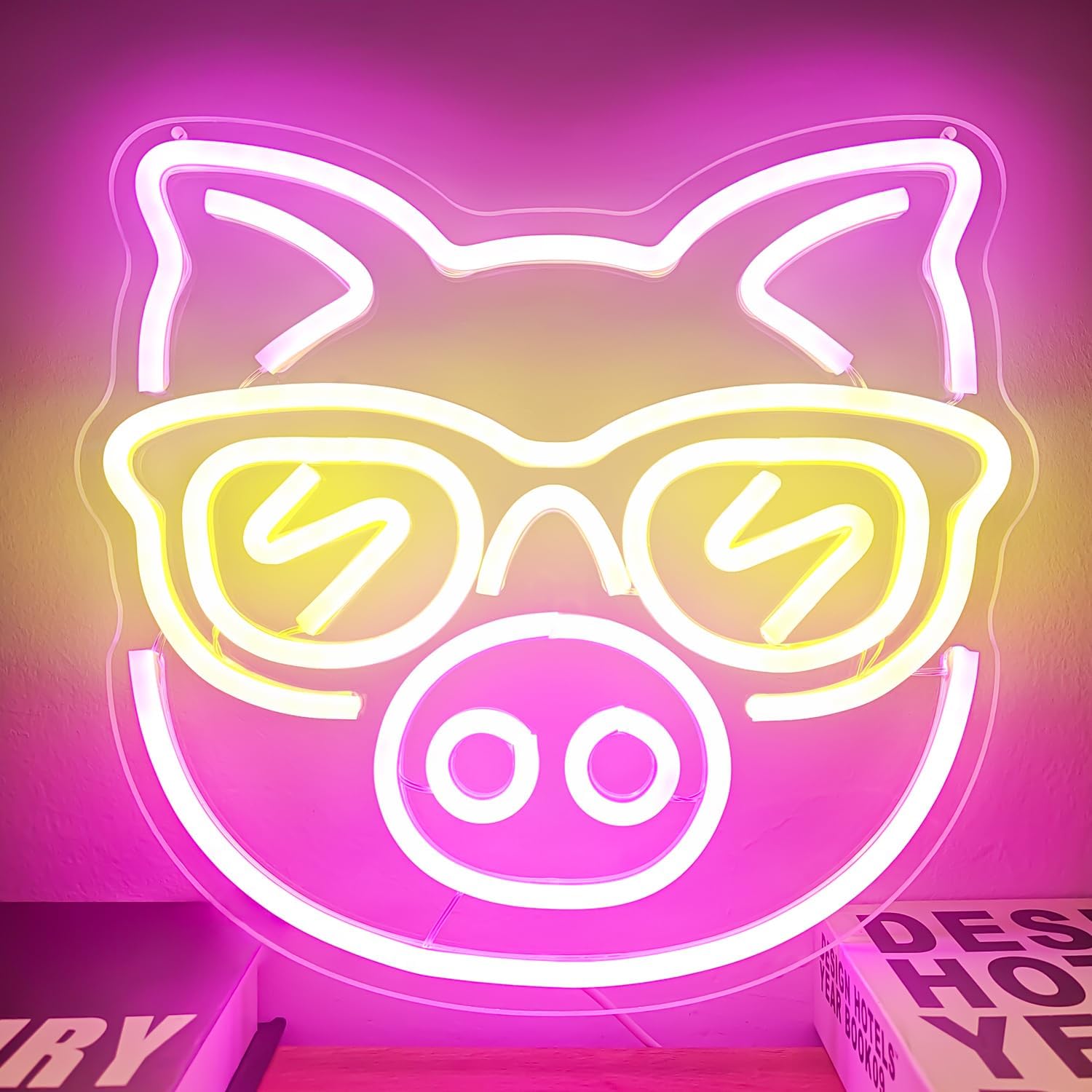 Pink Pig with Yellow Glasses N - Outdoor Lighting Decor Ideas 评论和价格